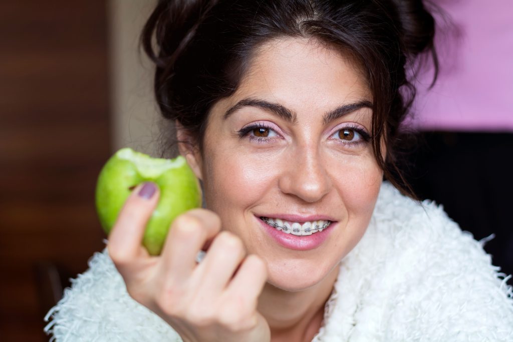 Life with Braces A Guide to Eating Speaking and Daily Care for Adults
